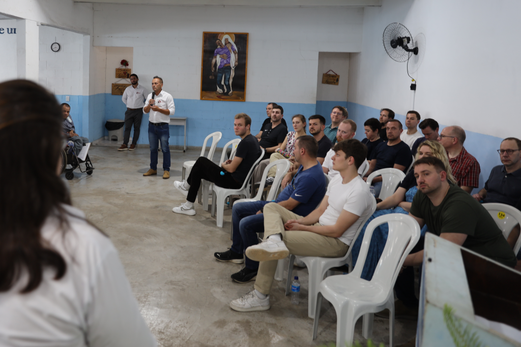 FBAC recebe comitiva de empresários alemães para intercâmbio sobre o Método APAC em Minas Gerais